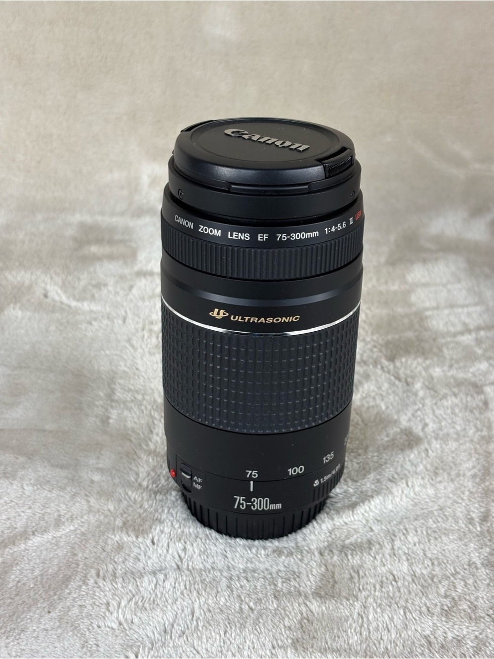 Canon Black 75-300mm f/4-5.6 Telephoto Zoom Lens
